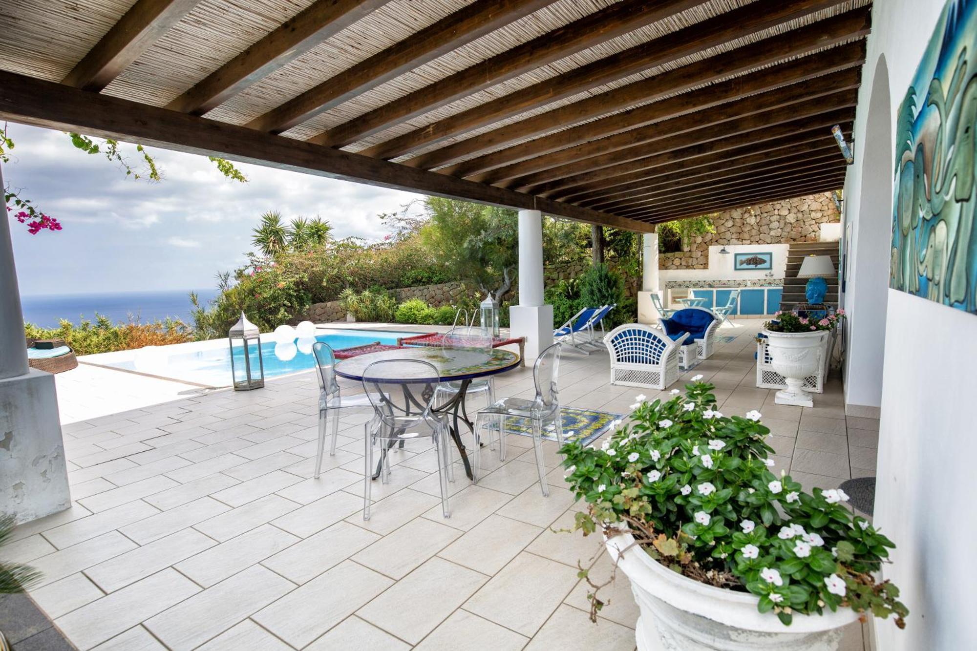 Sealight Villa Lipari - Vista E Piscina エクステリア 写真